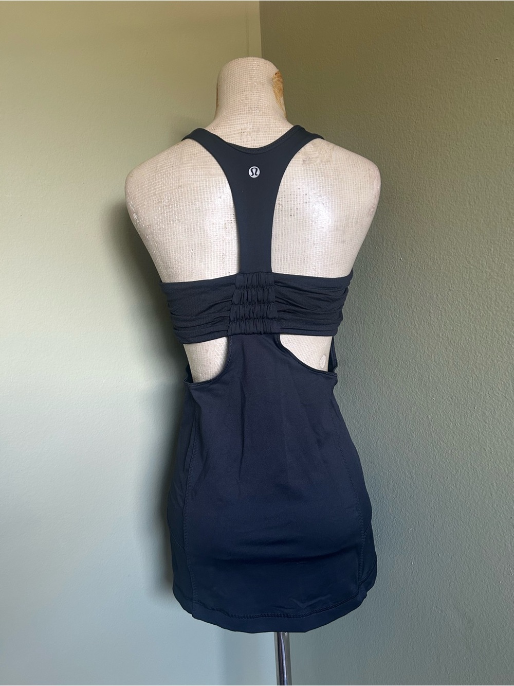 Lululemon Racerback Cut out Back Tank Top
